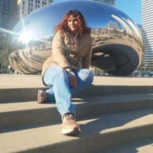 Meet your Posher, Monica